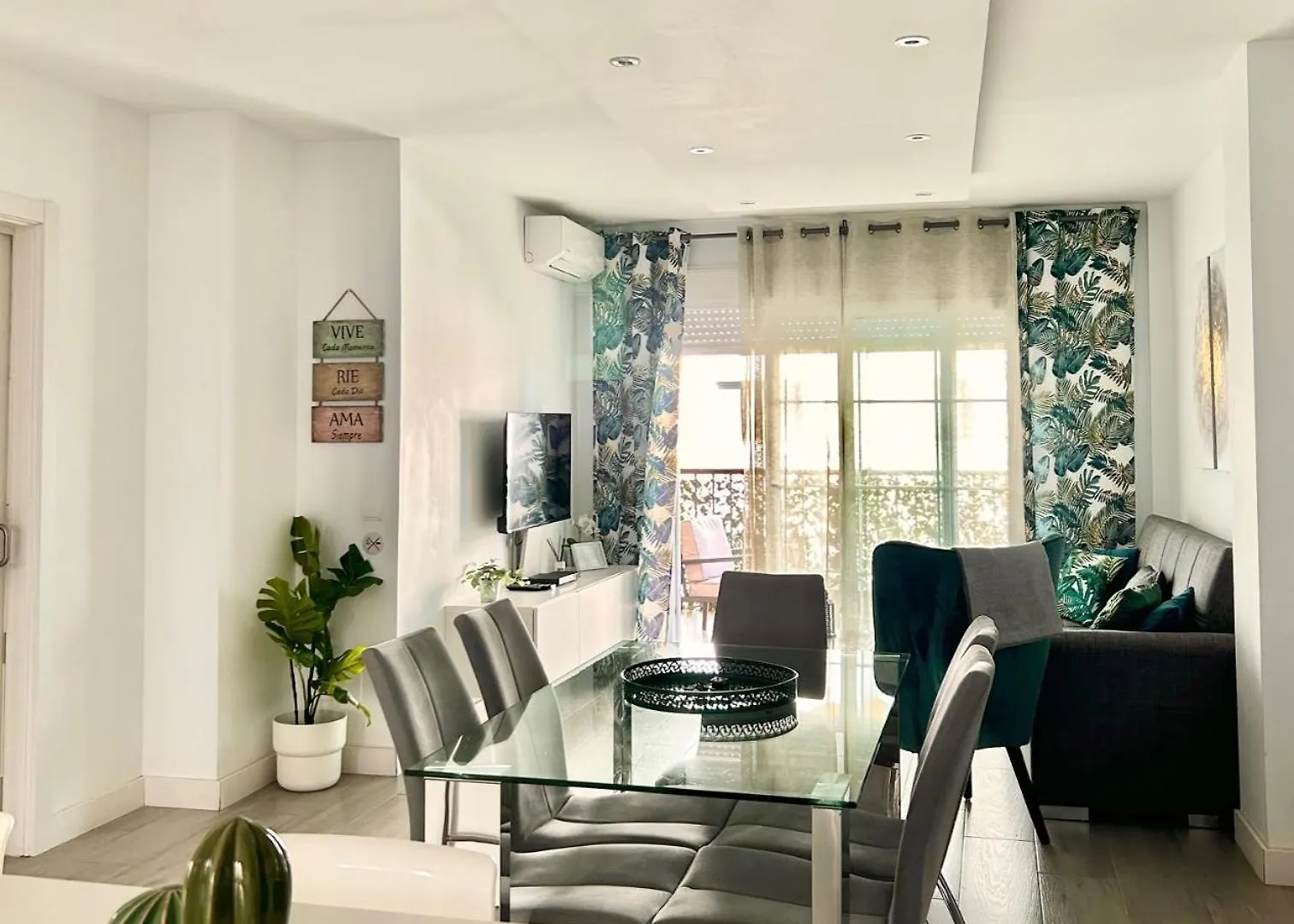 Tulipanes Benalmadena - Parking Privado location